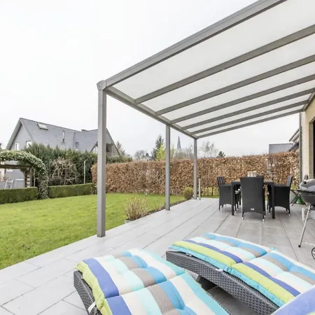 Stylish Holiday In With Garden * Kettenis