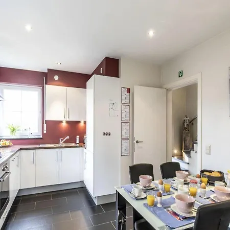 Feriehus Stylish Holiday In With Garden *